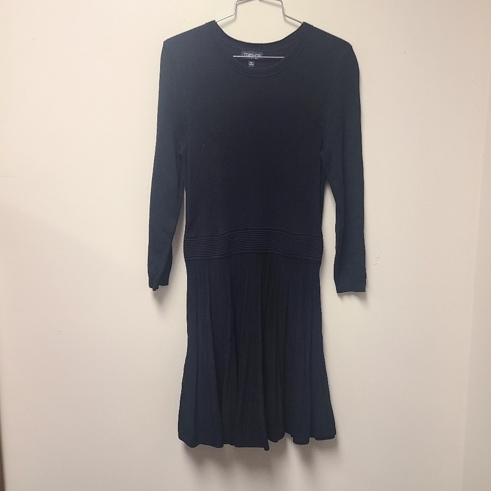 Gently worn TOPHOP All Black Long Sleeve Round Neck Fit & Flare Dress-Size 8